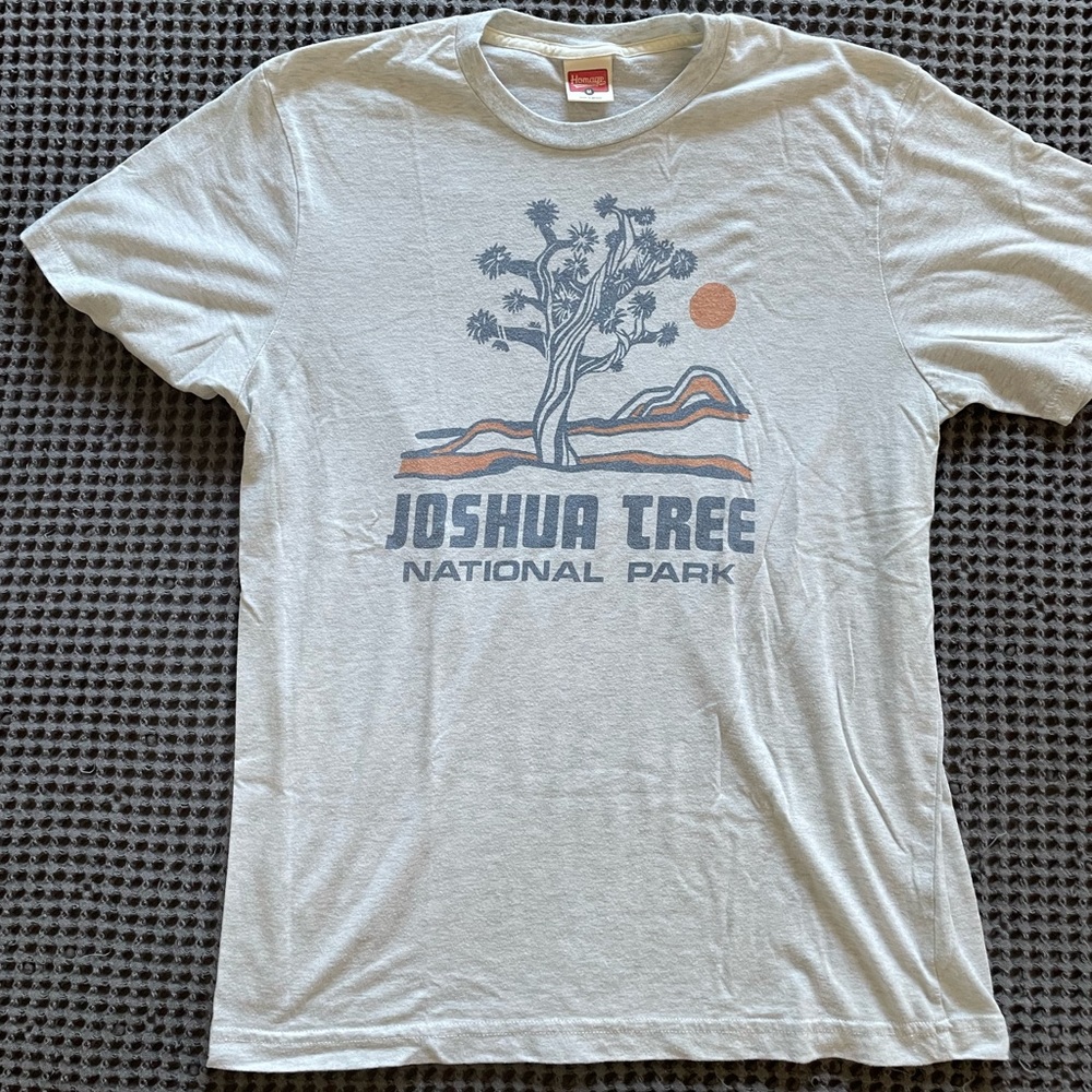 Medium Homage T